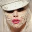Lady Gaga bisernog lica i tela